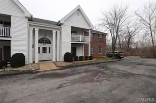 3621 Tracey Rich Rd, Saint Louis, MO 63125 - Photo 2