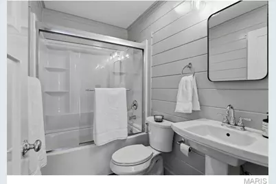 1057 Rockman Place, Rock Hill, MO 63119 - Photo 12