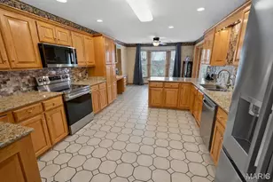 857 Green Meadows Dr, Jackson, MO 63755 - Photo 10