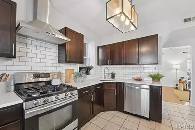 4449 Shaw Boulevard, Saint Louis, MO 63110 - Photo 8