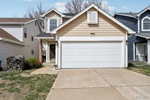 2329 Hunters Crest Dr, Wildwood, MO 63038 - Photo 4