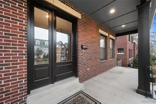 4731 Westminster Pl, Saint Louis, MO 63108 - Photo 2