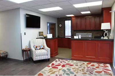 1000 Mid Rivers Mall Drive #10, Saint Peters, MO 63376 - Photo 2