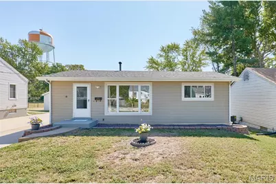 18 White Drive, Saint Louis, MO 63135 - Photo 1