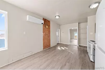 318 Broadway Street, Elsberry, MO 63343 - Photo 22