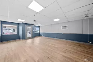 318 Broadway St, Elsberry, MO 63343 - Photo 6