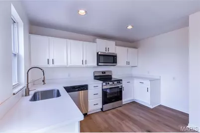 8233 Swarthmore Court, University City, MO 63130 - Photo 10