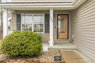 1208 Flintshire Ln, Lake Saint Louis, MO 63367 - Photo 2