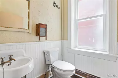 3533 Illinois Avenue, Saint Louis, MO 63118 - Photo 12