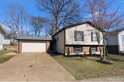 313 Brightfield Drive, Ballwin, MO 63021 - Photo 2