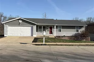 2121 Blossom Ln, Arnold, MO 63010 - Photo 2