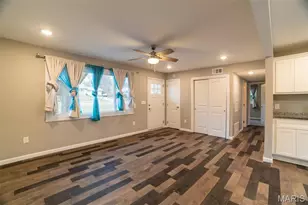 204 Hillsdale Dr, Ballwin, MO 63011 - Photo 4