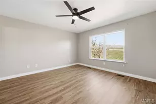 125 Town Square Ct, Eureka, MO 63025 - Photo 16