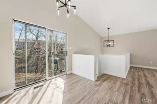 125 Town Square Ct, Eureka, MO 63025 - Photo 10