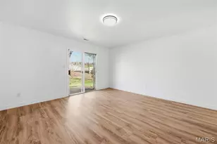 125 Town Square Ct, Eureka, MO 63025 - Photo 28