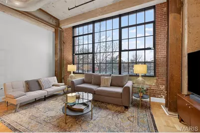 4100 Forest Park Avenue #206, Saint Louis, MO 63108 - Photo 1