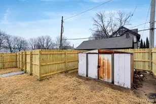 2 Lawn Pl, Saint Louis, MO 63110 - Photo 58