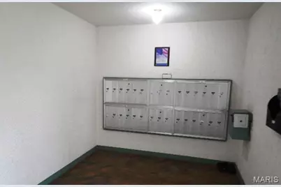 1400 Heritage Landing #110, Saint Charles, MO 63303 - Photo 6