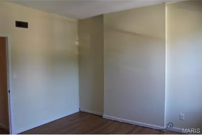 4261 Russell Boulevard, Saint Louis, MO 63110 - Photo 14