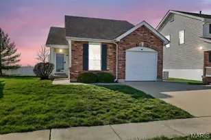 164 Bayhill Village Dr, O'Fallon, MO 63368 - Photo 2