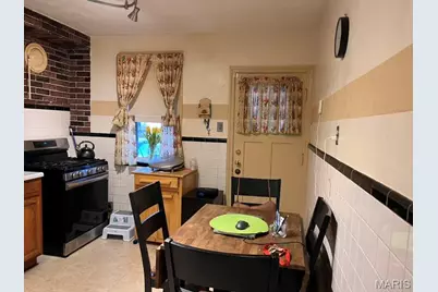 6351 Garesche Avenue, Jennings, MO 63136 - Photo 4