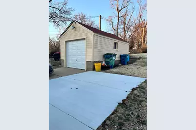 6351 Garesche Avenue, Jennings, MO 63136 - Photo 10