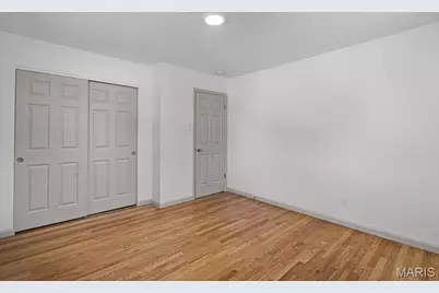 660 Herbst Drive, Florissant, MO 63031 - Photo 22