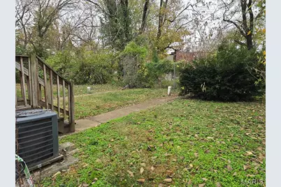 2716 Sullivan Avenue, Saint Louis, MO 63107 - Photo 6