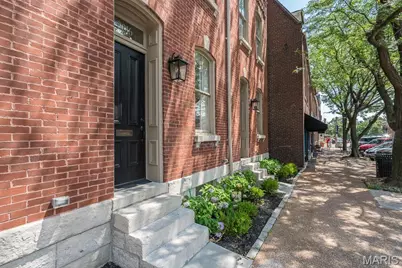 2016 S 12th Street, Saint Louis, MO 63104 - Photo 2