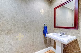 8161 Stratford Dr, Saint Louis, MO 63105 - Photo 26