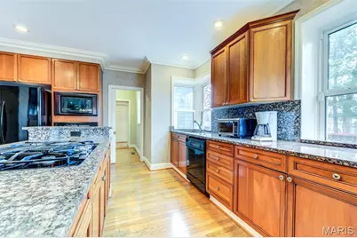 8161 Stratford Drive, Saint Louis, MO 63105 - Photo 22