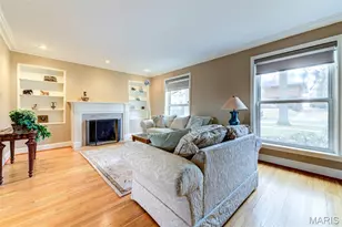 8161 Stratford Dr, Saint Louis, MO 63105 - Photo 6