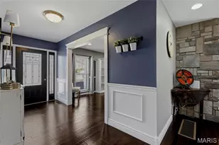 202 Morewood Dr, Manchester, MO 63011 - Photo 2