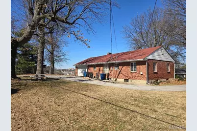 7126 Forest Hill Drive, Saint Louis, MO 63121 - Photo 2