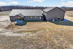 592 Phelps Ln, Elsberry, MO 63343 - Photo 78