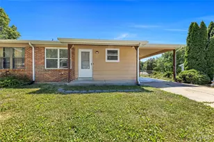 32 Laura Dr, Saint Peters, MO 63376 - Photo 1