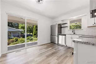 32 Laura Dr, Saint Peters, MO 63376 - Photo 10