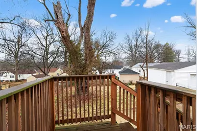 2037 Bainbridge Drive, Saint Louis, MO 63133 - Photo 8
