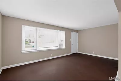 2037 Bainbridge Drive, Saint Louis, MO 63133 - Photo 12