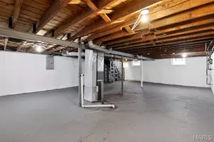 2037 Bainbridge Dr, Saint Louis, MO 63133 - Photo 28