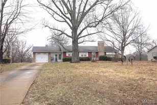 286 E Springfield Ave, Gerald, MO 63037 - Photo 2