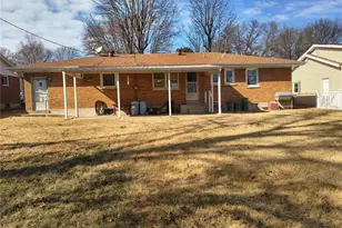 324 Elmwood Dr, Saint Charles, MO 63301 - Photo 22