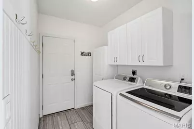 909 W Medalist Court, Wentzville, MO 63385 - Photo 8