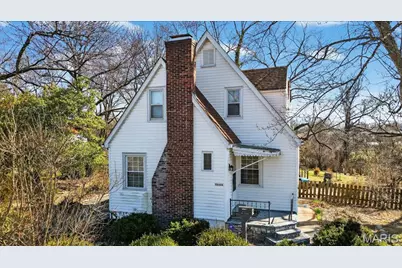 10300 Toelle Lane, Saint Louis, MO 63137 - Photo 1