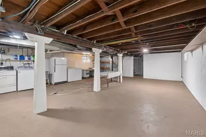 10300 Toelle Lane, Saint Louis, MO 63137 - Photo 22