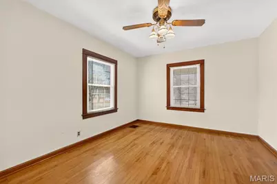 10300 Toelle Lane, Saint Louis, MO 63137 - Photo 8