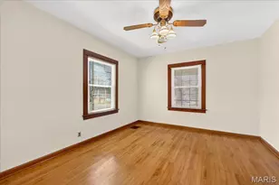 10300 Toelle Ln, Saint Louis, MO 63137 - Photo 8