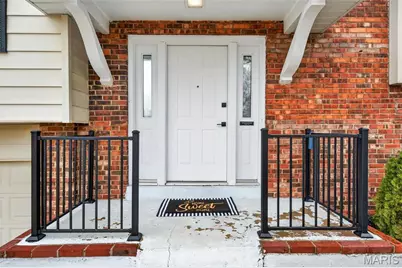 899 Oklahoma Avenue, Ballwin, MO 63021 - Photo 4