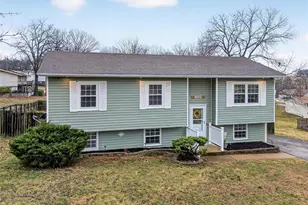 1612 N 6th St, De Soto, MO 63020 - Photo 2