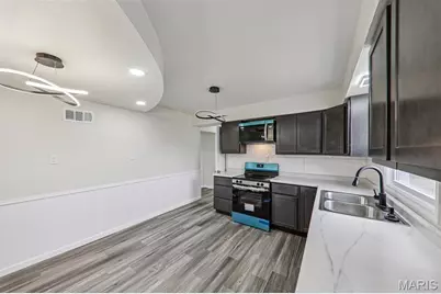 6621 Dunwold Drive, Berkeley, MO 63134 - Photo 6